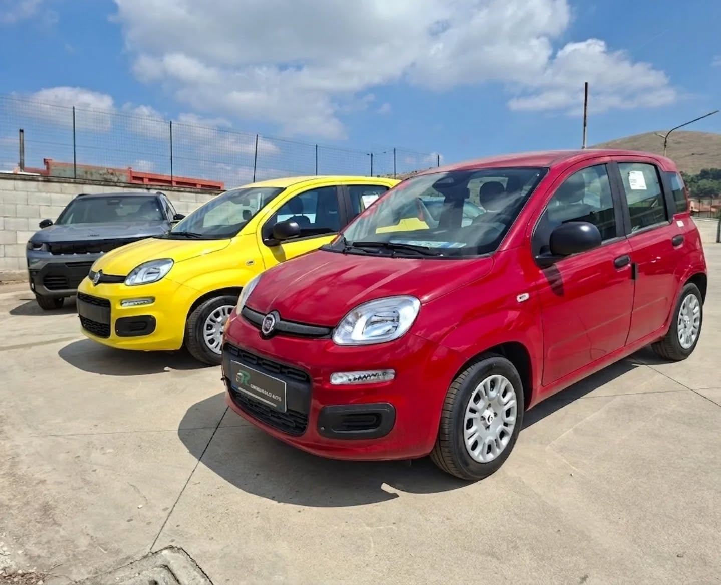 FIAT PANDA 1.0 70CV HYBRID ICON 2025 - GIALLO SOLE